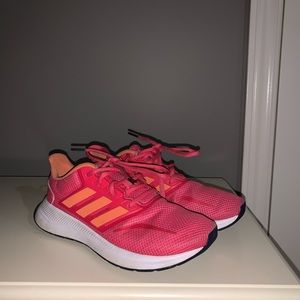 Selling Adidas Cloud Running Shoes